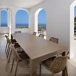 Santorinn ثيرا