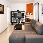 Santorinn فندق *