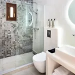 Santorinn فندق *