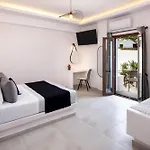 Santorinn فندق