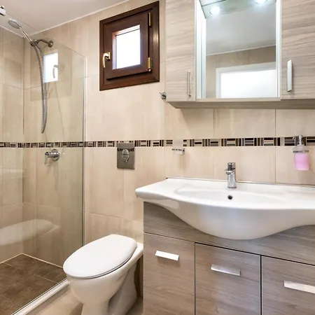 Отель Santorinn *