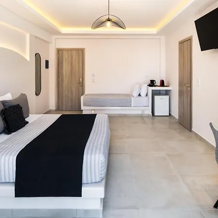 Hotel Santorinn *